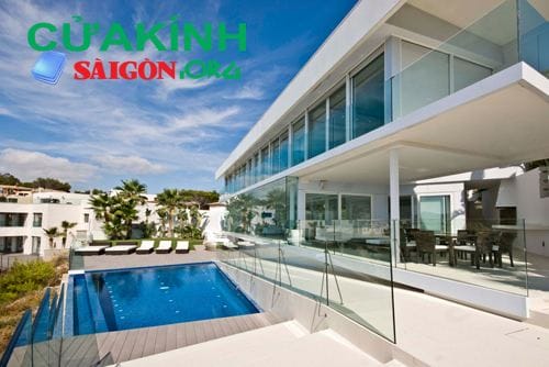 Khám phá những lợi ích của lan can kính ngoài trời Khám phá những lợi ích của lan can kính ngoài trời
