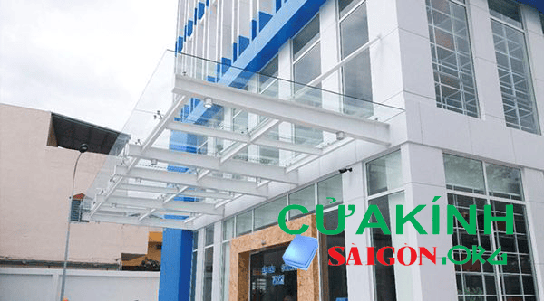 Lắp mái kính cường lực quận 3 Lắp mái kính cường lực quận 3